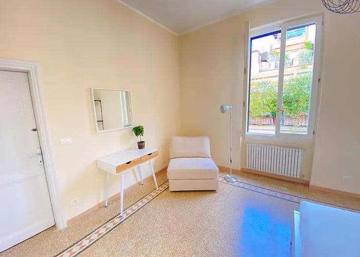 Red House Trastevere San Pietro Bambin Gesu Sant Onofrio Рим
