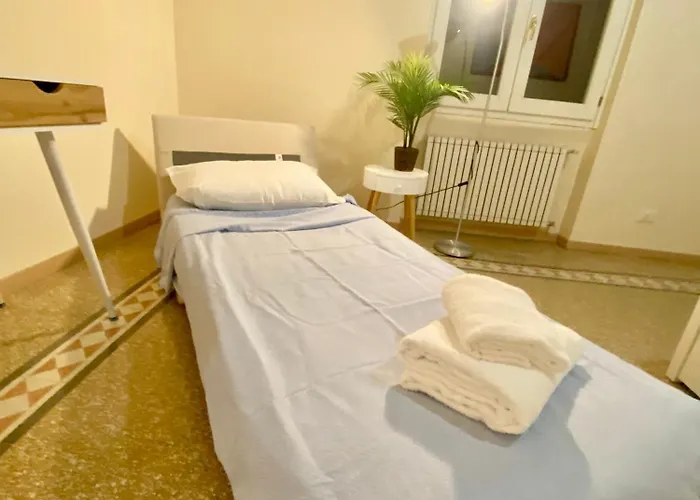 Апартаменты Red House Trastevere San Pietro Bambin Gesu Sant Onofrio *