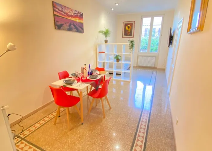 Red House Trastevere San Pietro Bambin Gesu Sant Onofrio Рим